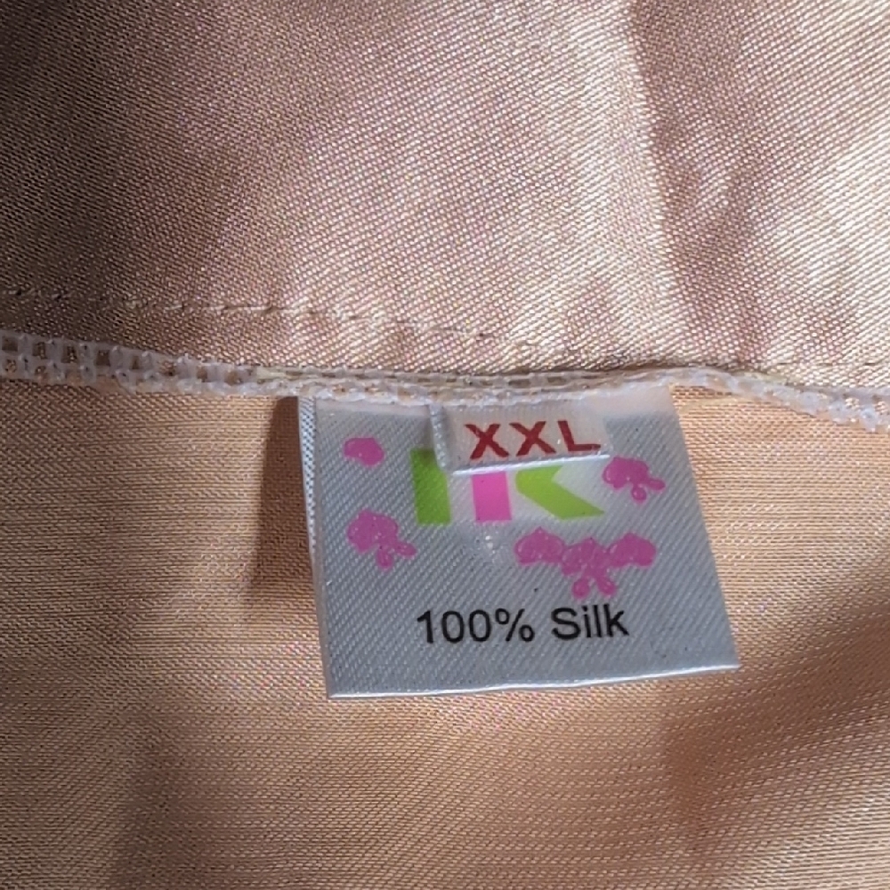 Nk Woman’s Champagne 100% Silk With Lace Trim Lounging Set Sz Xl Nwot — image 2 of 8